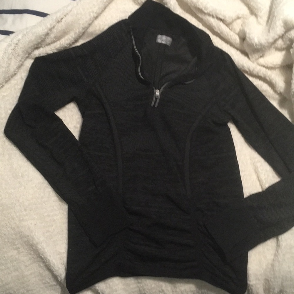 Athleta half zip pullover